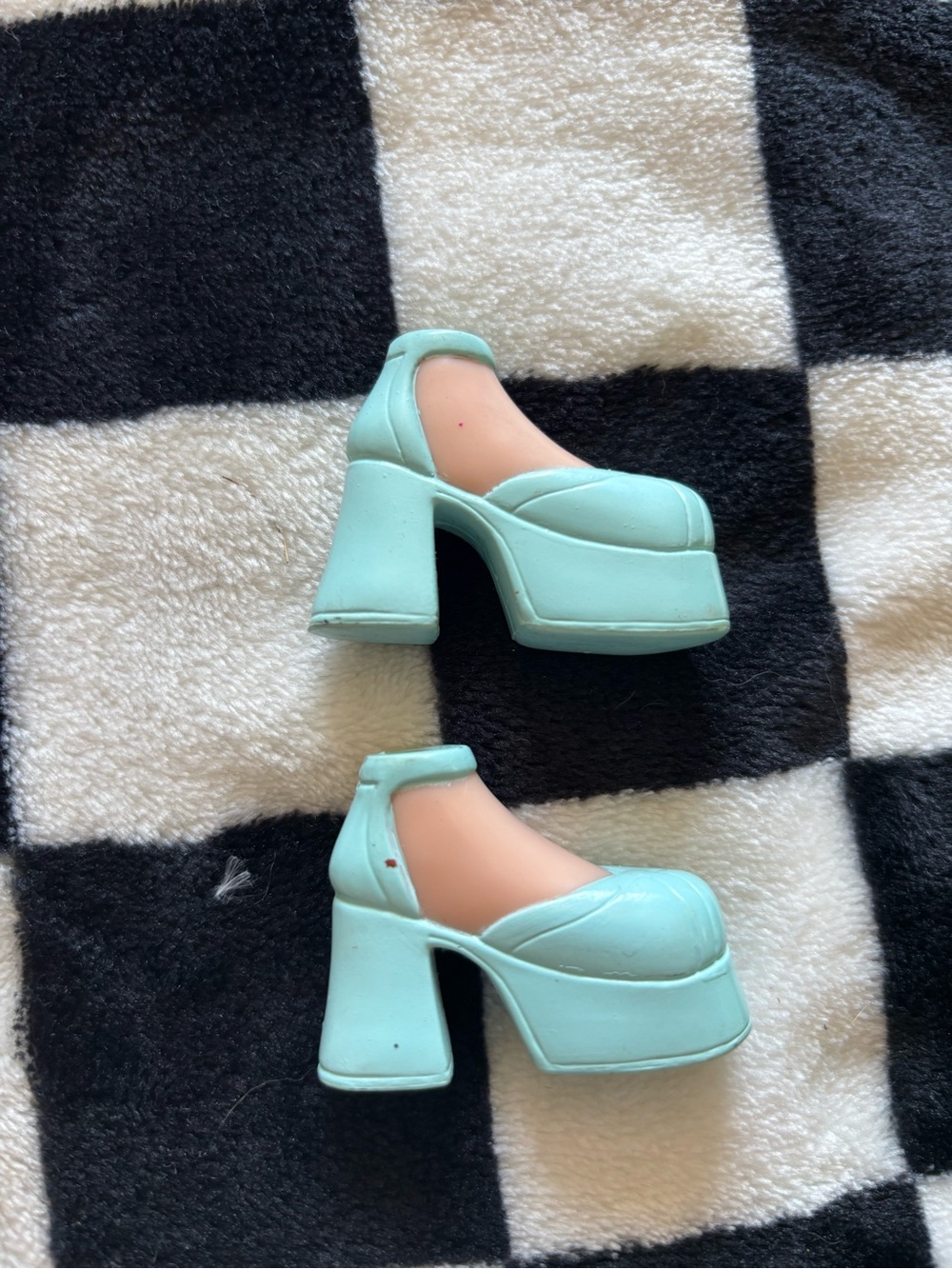 blue platform shoes specifically designed for Bratz Cloe dolls